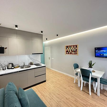 Trea Accomodations - Suite Lungomare Vlorë Exteriör bild