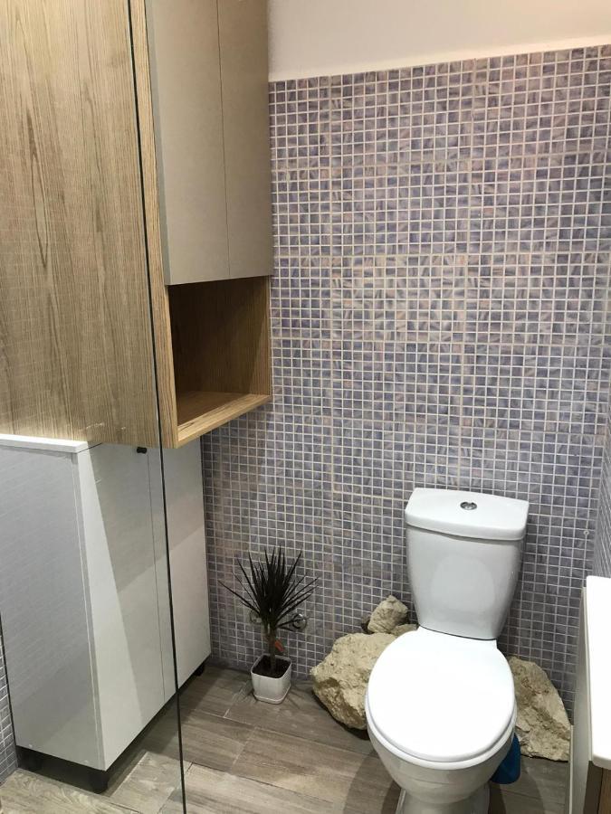 Trea Accomodations - Suite Lungomare Vlorë Exteriör bild