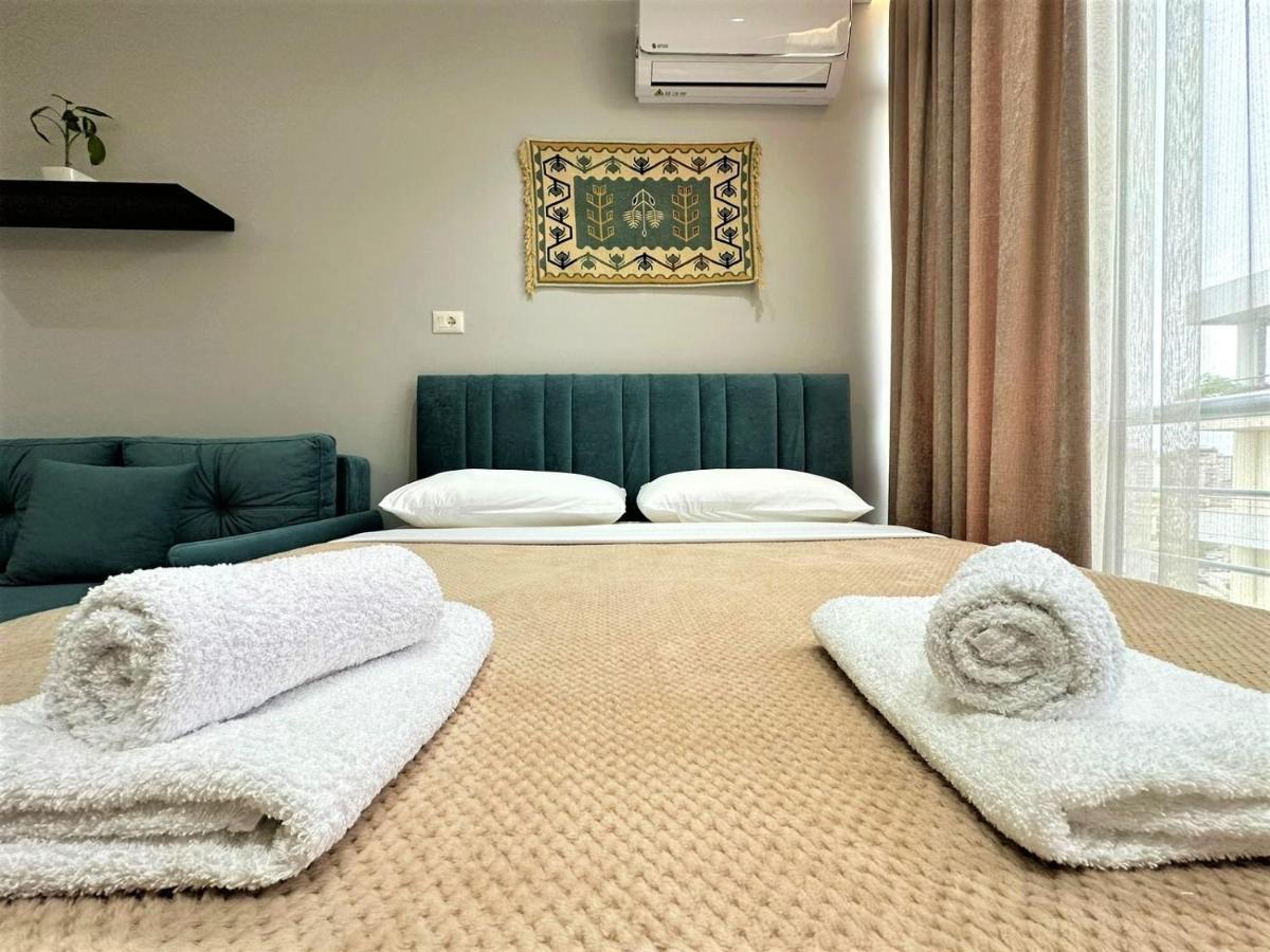 Trea Accomodations - Suite Lungomare Vlorë Exteriör bild